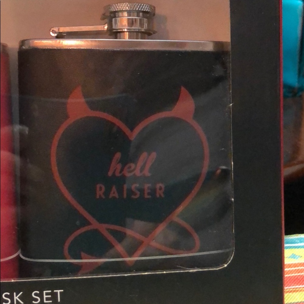 🎉Flask Set🎉 - Picture 5 of 5